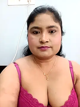 Snapshot of hornyriyanka chatting on 05/01/26, 03:44 hornyriyanka online show from 05/01/26, 03:44