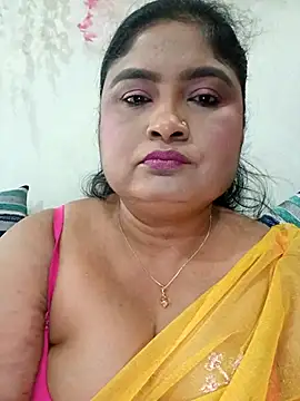 Snapshot of hornyriyanka chatting on 05/07/26, 02:28 hornyriyanka online show from 05/07/26, 02:28