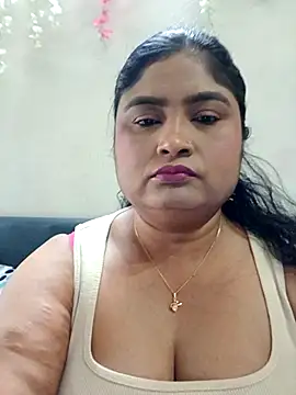 Snapshot of hornyriyanka chatting on 05/11/26, 02:39 hornyriyanka online show from 05/11/26, 02:39
