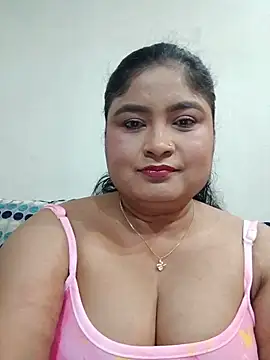 Snapshot of hornyriyanka chatting on 05/17/26, 02:31 hornyriyanka online show from 05/17/26, 02:31