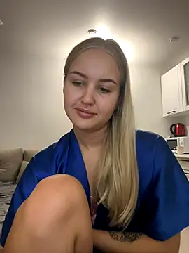 CandyVice online show from 11/08/25, 04:18