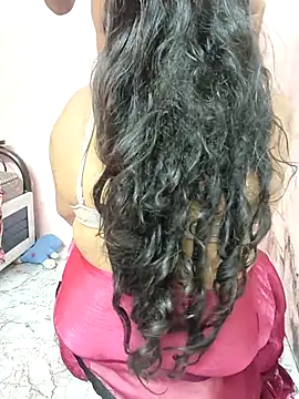 dhanshri143 online show from 07/07/26, 07:23