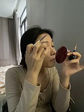 haiyan125216 online show from 10/25/25, 06:32