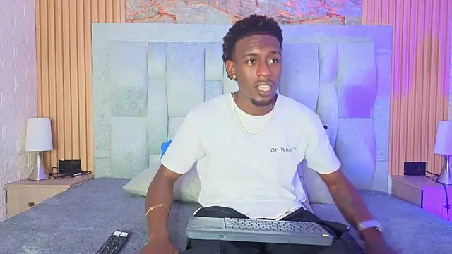 pipedark  online show from 09/29/25, 04:17