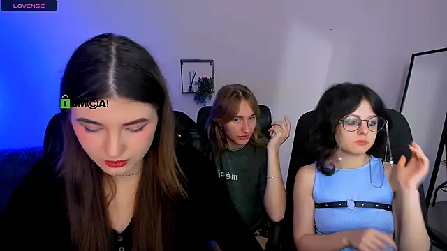 Snapshot of lissa_night chatting on 09/21/25, 02:08 lissa night online show from 09/21/25, 02:08