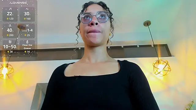 Hanna Cornee  online show from 10/02/25, 01:40