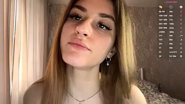 miainheat online show from 10/14/25, 09:10