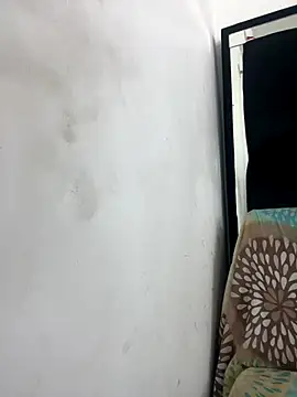 Snapshot of sweetmelissa16 chatting on 11/15/25, 03:52 sweetmelissa16 online show from 11/15/25, 03:52