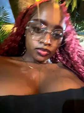 Snapshot of darle_volant chatting on 11/14/25, 11:02 darle volant online show from 11/14/25, 11:02