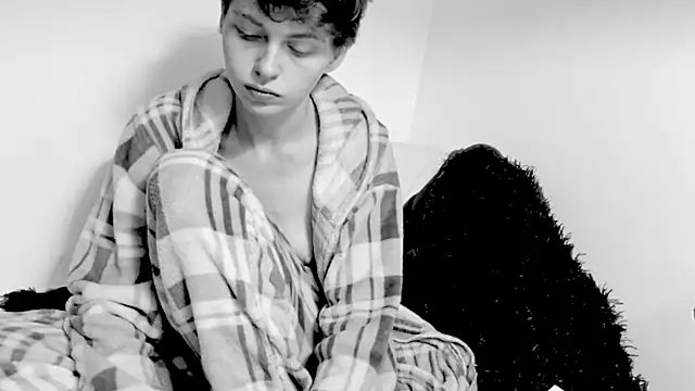 Snapshot of nyxofempusa chatting on 10/04/25, 02:09 nyxofempusa online show from 10/04/25, 02:09