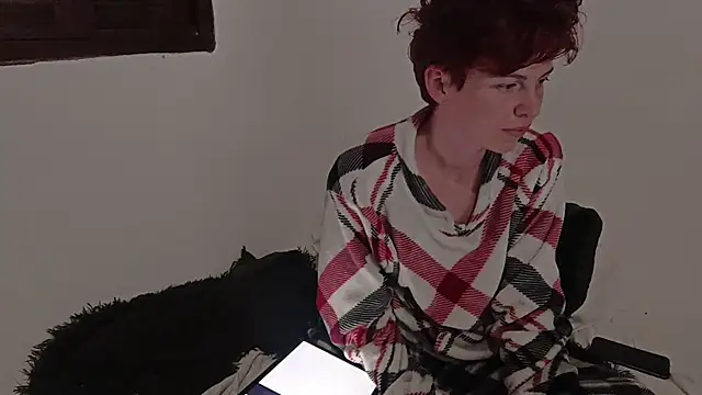 Snapshot of nyxofempusa chatting on 10/23/25, 07:18 nyxofempusa online show from 10/23/25, 07:18