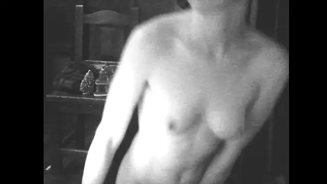 Snapshot of nyxofempusa chatting on 10/30/25, 05:31 nyxofempusa online show from 10/30/25, 05:31