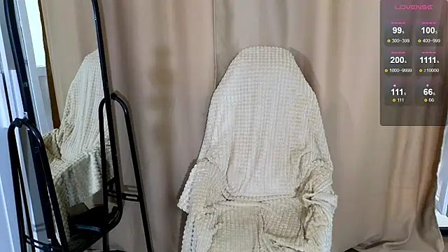Candy Flosse online show from 06/13/26, 06:00