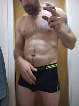 Snapshot of Andrewjames8391 chatting on 11/11/25, 09:20 Andrewjames8391 online show from 11/11/25, 09:20