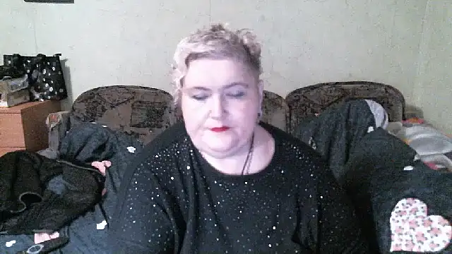 Snapshot of Lana555 chatting on 11/11/25, 10:54 Lana555 online show from 11/11/25, 10:54