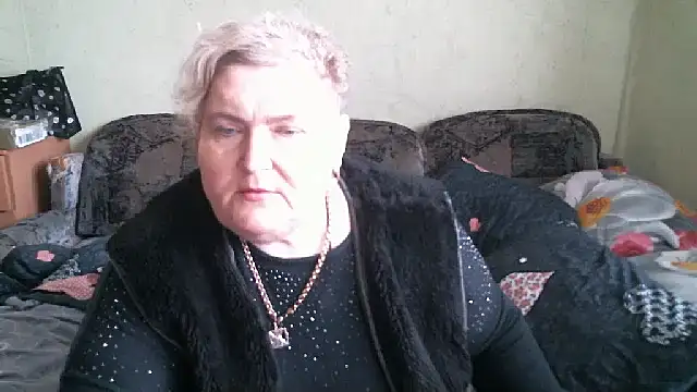 Snapshot of Lana555 chatting on 11/13/25, 12:15 Lana555 online show from 11/13/25, 12:15