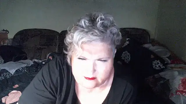 Snapshot of Lana555 chatting on 11/28/25, 09:50 Lana555 online show from 11/28/25, 09:50