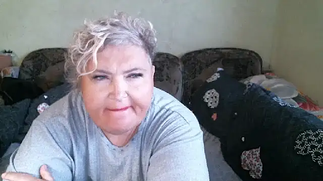 Snapshot of Lana555 chatting on 11/29/25, 10:18 Lana555 online show from 11/29/25, 10:18