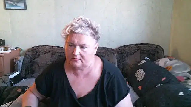 Snapshot of Lana555 chatting on 12/05/25, 12:03 Lana555 online show from 12/05/25, 12:03