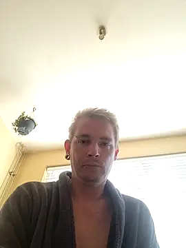 piercingpik online show from 09/28/25, 09:25