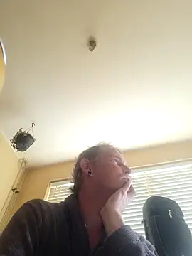 piercingpik online show from 05/11/26, 12:33