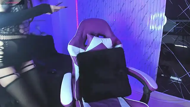 Snapshot of chloe_jacksonn chatting on 10/06/25, 11:02 chloe jacksonn online show from 10/06/25, 11:02