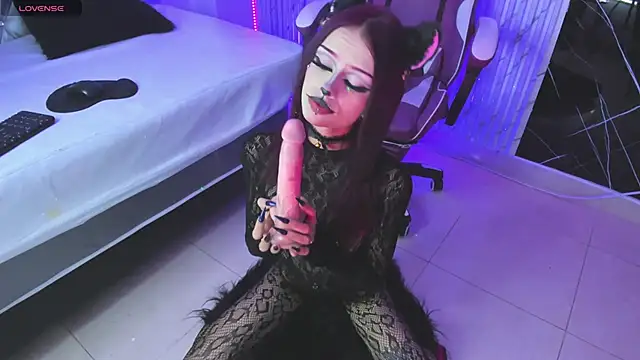 Snapshot of chloe_jacksonn chatting on 10/10/25, 10:53 chloe jacksonn online show from 10/10/25, 10:53