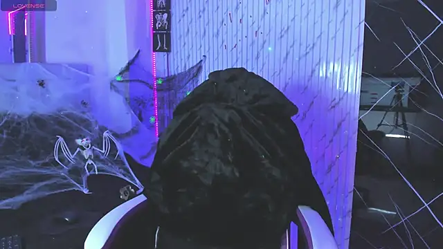 Snapshot of chloe_jacksonn chatting on 11/05/25, 12:21 chloe jacksonn online show from 11/05/25, 12:21