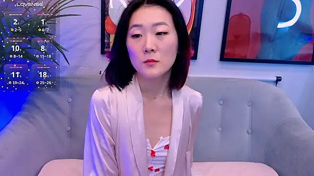 Snapshot of AikoYamada chatting on 09/27/25, 06:07 AikoYamada online show from 09/27/25, 06:07