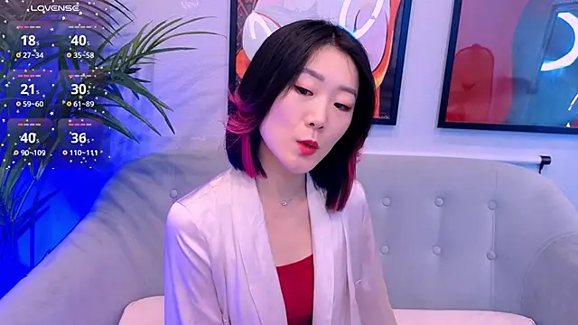 Snapshot of AikoYamada chatting on 09/29/25, 06:18 AikoYamada online show from 09/29/25, 06:18