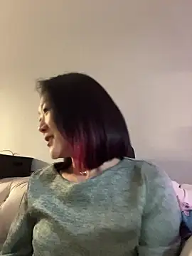 Snapshot of AikoYamada chatting on 11/02/25, 06:49 AikoYamada online show from 11/02/25, 06:49