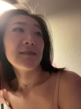 Snapshot of AikoYamada chatting on 11/29/25, 06:05 AikoYamada online show from 11/29/25, 06:05