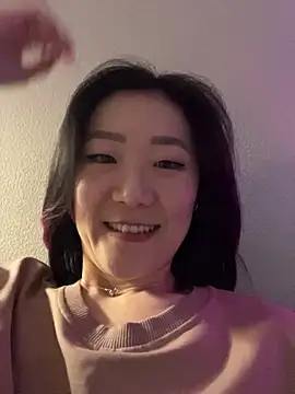 Snapshot of AikoYamada chatting on 12/01/25, 07:35 AikoYamada online show from 12/01/25, 07:35