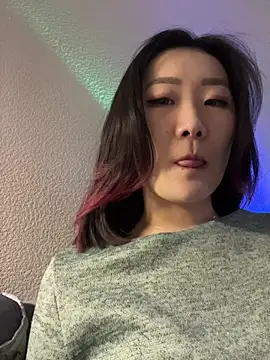 Snapshot of AikoYamada chatting on 12/05/25, 07:17 AikoYamada online show from 12/05/25, 07:17