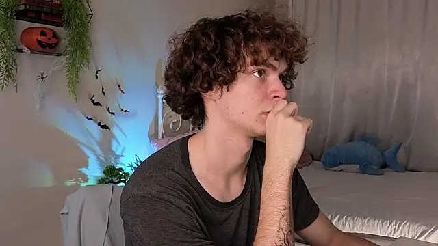 Tommy Jamm online show from 10/31/25, 02:29