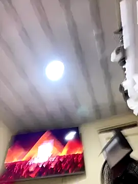 Snapshot of Vliacoooper2 chatting on 11/16/25, 08:58 Vliacoooper2 online show from 11/16/25, 08:58