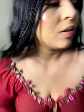 Snapshot of Vliacoooper2 chatting on 12/05/25, 05:49 Vliacoooper2 online show from 12/05/25, 05:49