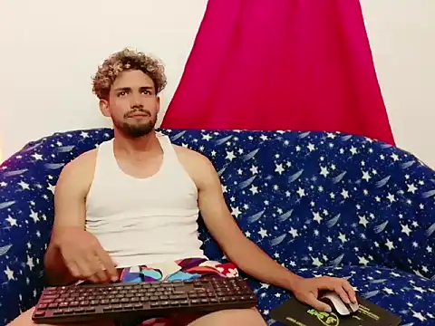 Snapshot of cristian-gp chatting on 10/31/25, 01:50 cristian-gp online show from 10/31/25, 01:50