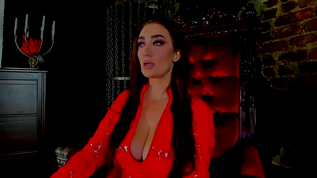 Snapshot of FinDomMya chatting on 11/19/25, 08:53 FinDomMya online show from 11/19/25, 08:53