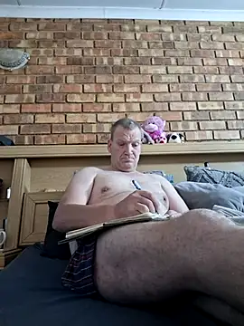 Snapshot of wallacelegend chatting on 10/30/25, 06:04 wallacelegend online show from 10/30/25, 06:04