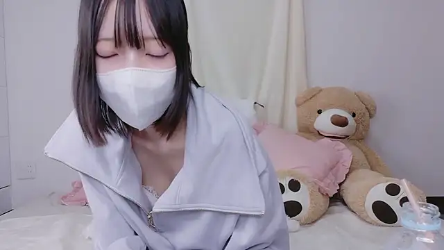 Snapshot of Azusa_128 chatting on 10/14/25, 10:27 Azusa 128 online show from 10/14/25, 10:27