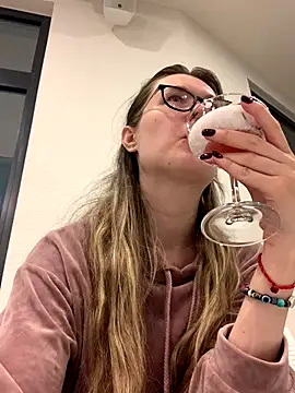 Jugira online show from 11/03/25, 07:37