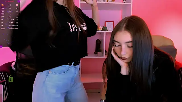 Snapshot of barbara_crazy chatting on 09/15/25, 12:49 barbara crazy online show from 09/15/25, 12:49