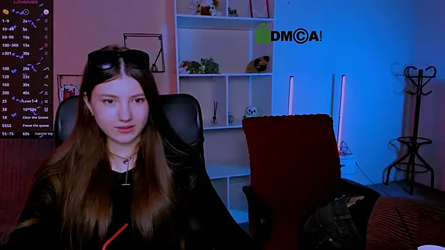 Snapshot of barbara_crazy chatting on 10/12/25, 08:35 barbara crazy online show from 10/12/25, 08:35