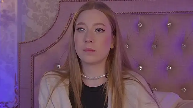 MiaEuphoria  online show from 10/07/25, 03:36