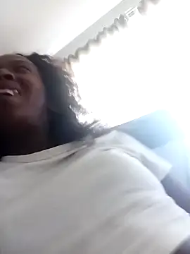 RFeltomWhitJ online show from 10/16/25, 12:28