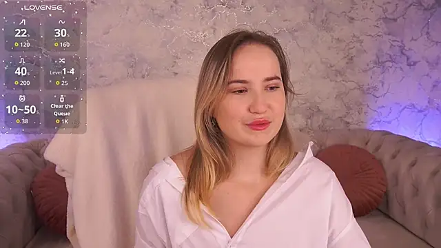 SofieBloom online show from 10/07/25, 10:51