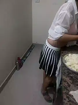 Pihu Chopra online show from 09/15/25, 03:23