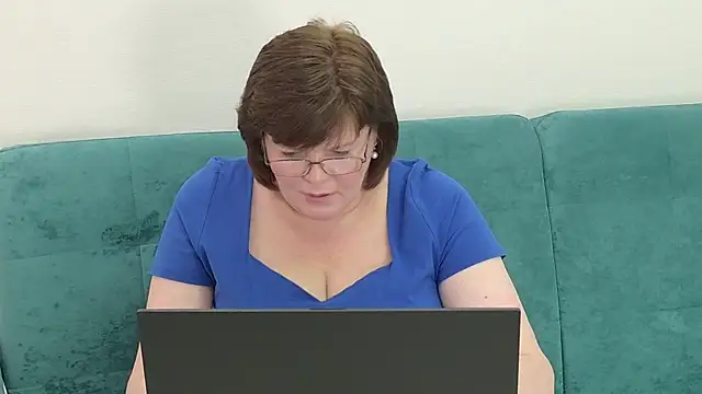 Snapshot of Sandra_Sunrise chatting on 11/10/25, 09:52 Sandra Sunrise online show from 11/10/25, 09:52