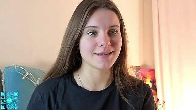 Snapshot of chloemilka chatting on 11/16/25, 05:40 chloemilka online show from 11/16/25, 05:40